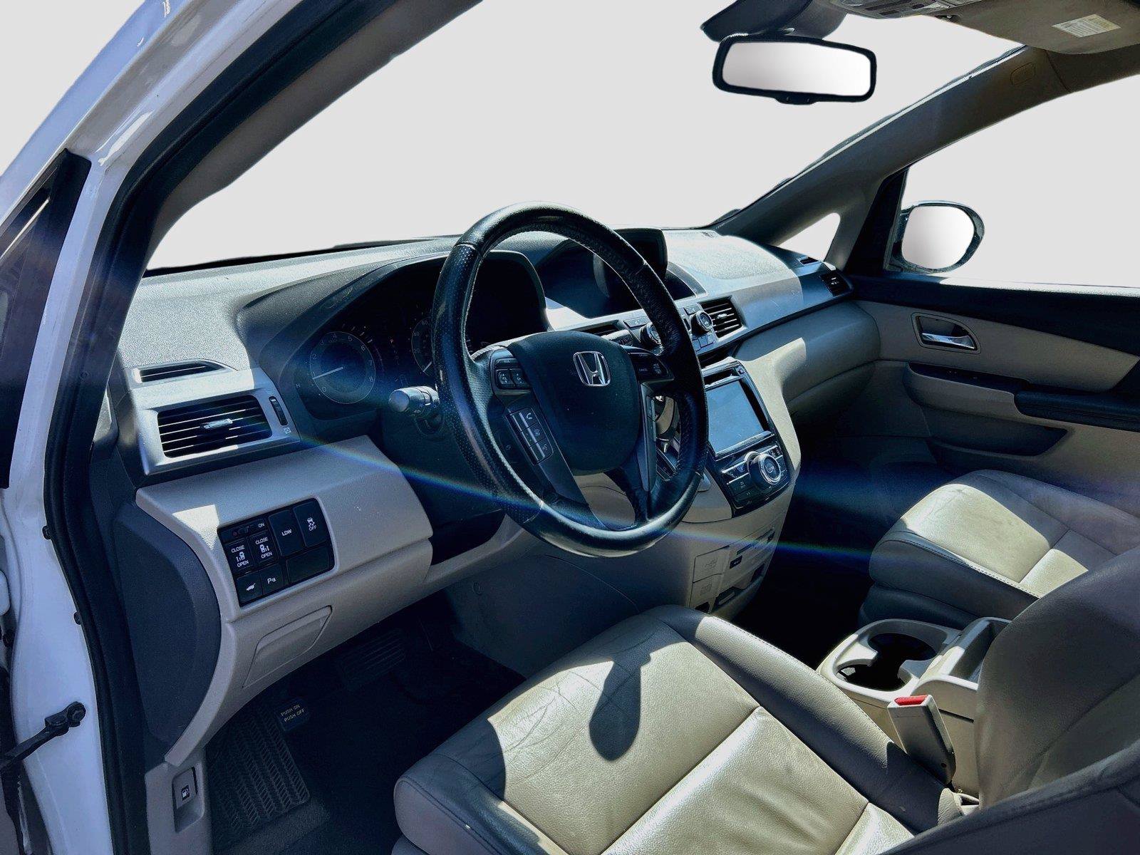 Used 2015 Honda Odyssey Touring image 27