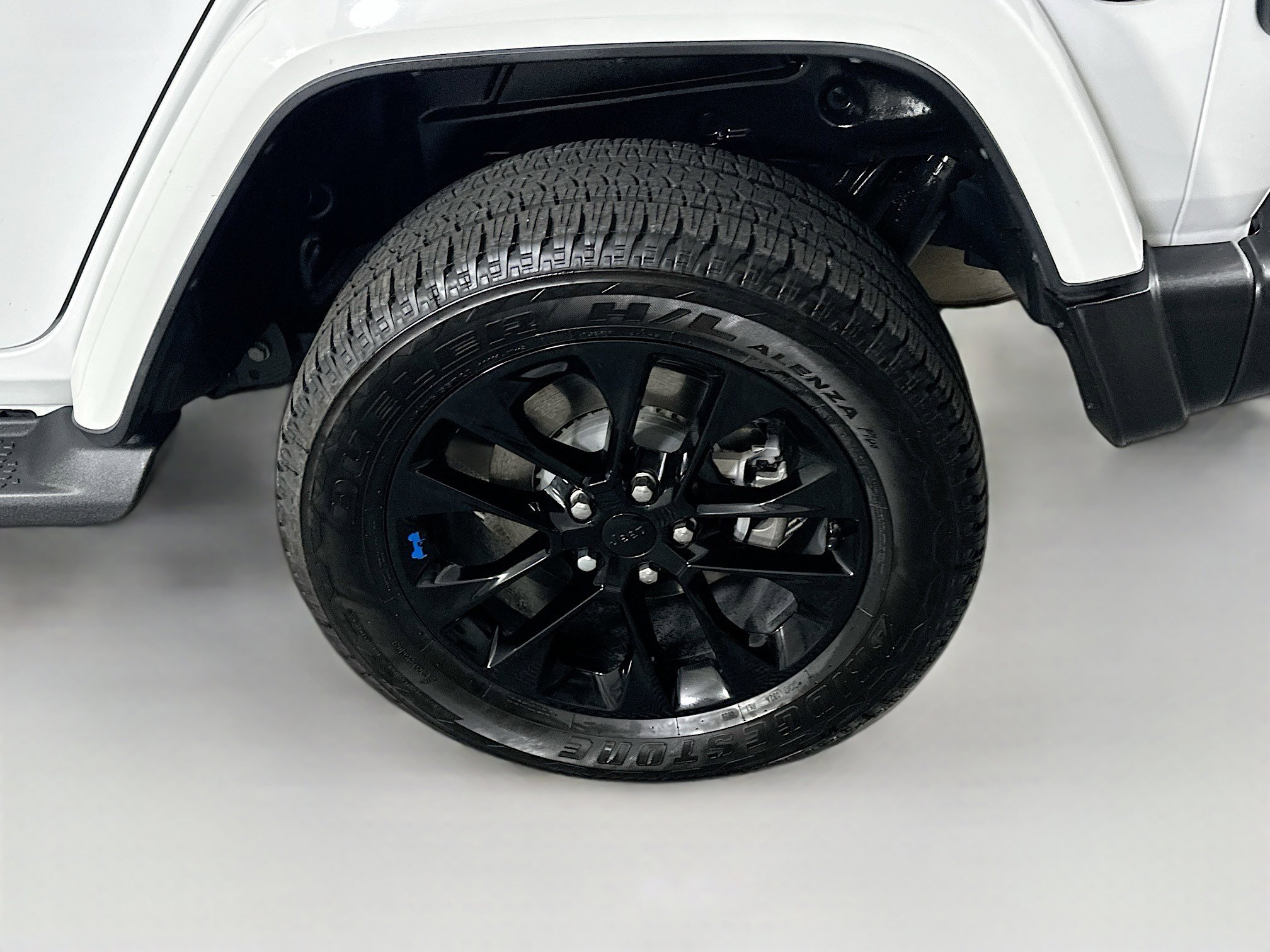 Used 2023 Jeep Wrangler Unlimited Sahara AWD/4WD image 10