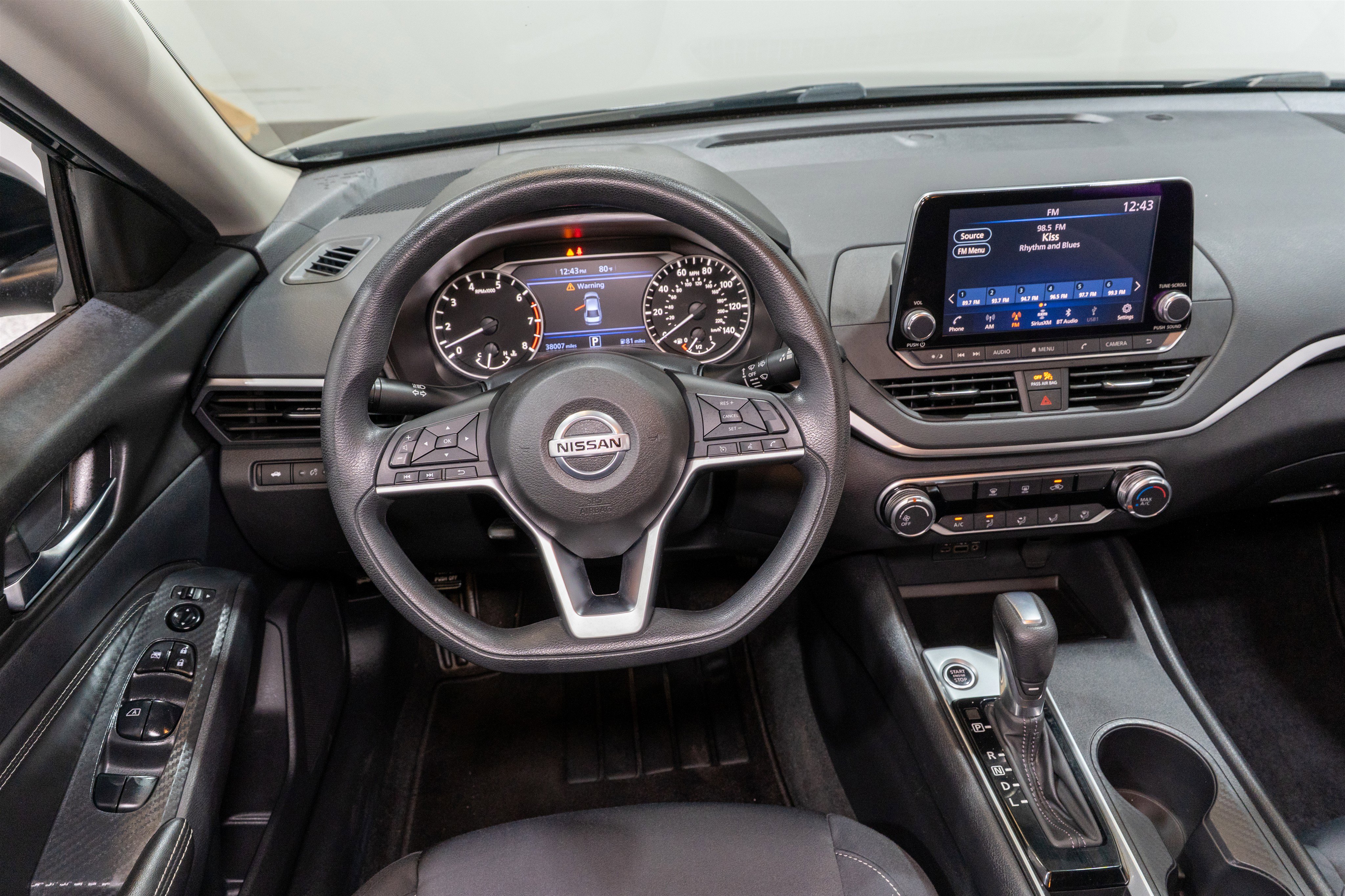 Used 2020 Nissan Altima 2.5 S FWD image 11