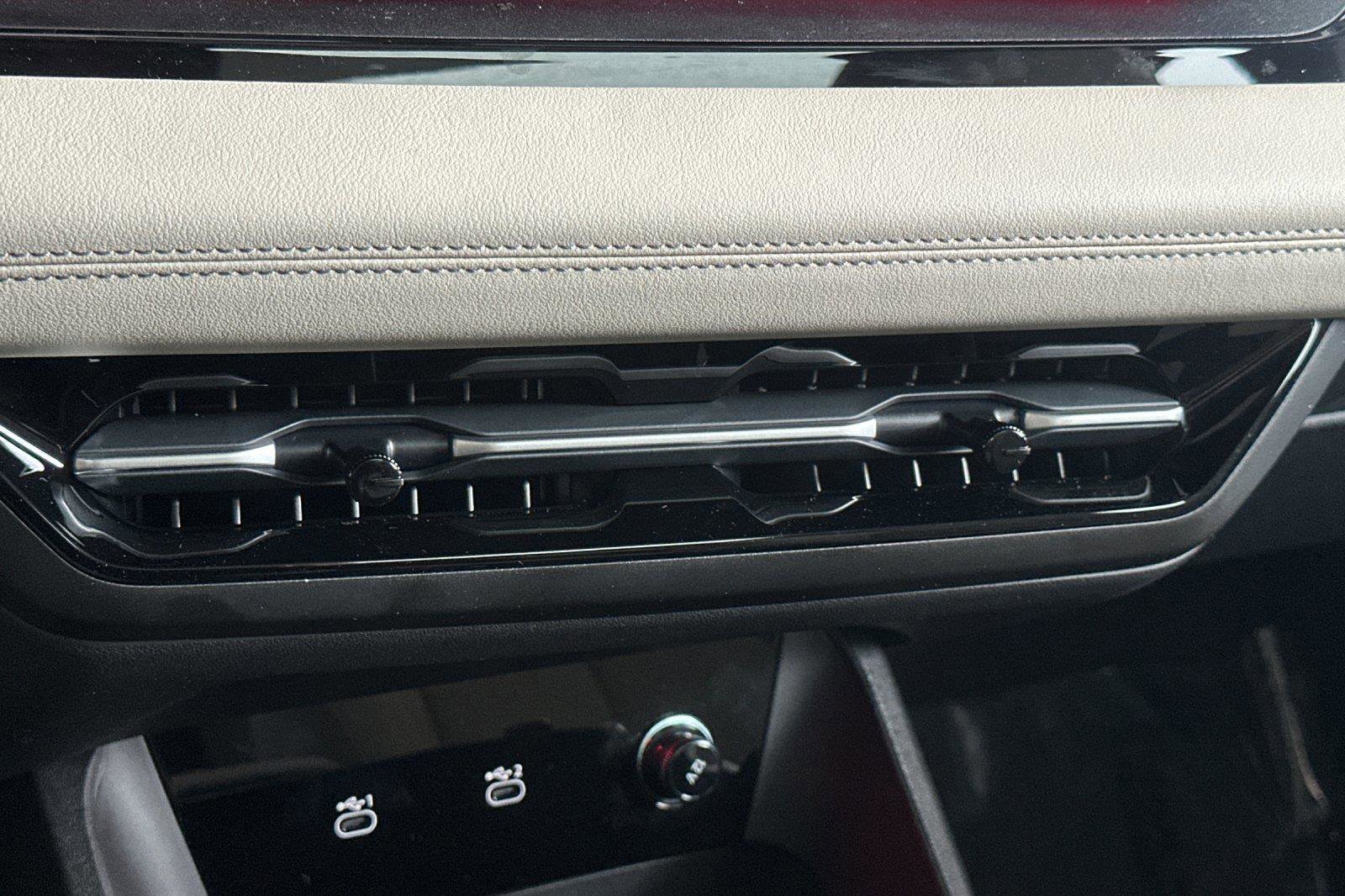 New 2025 Audi Q6 e-tron Premium Plus image 20