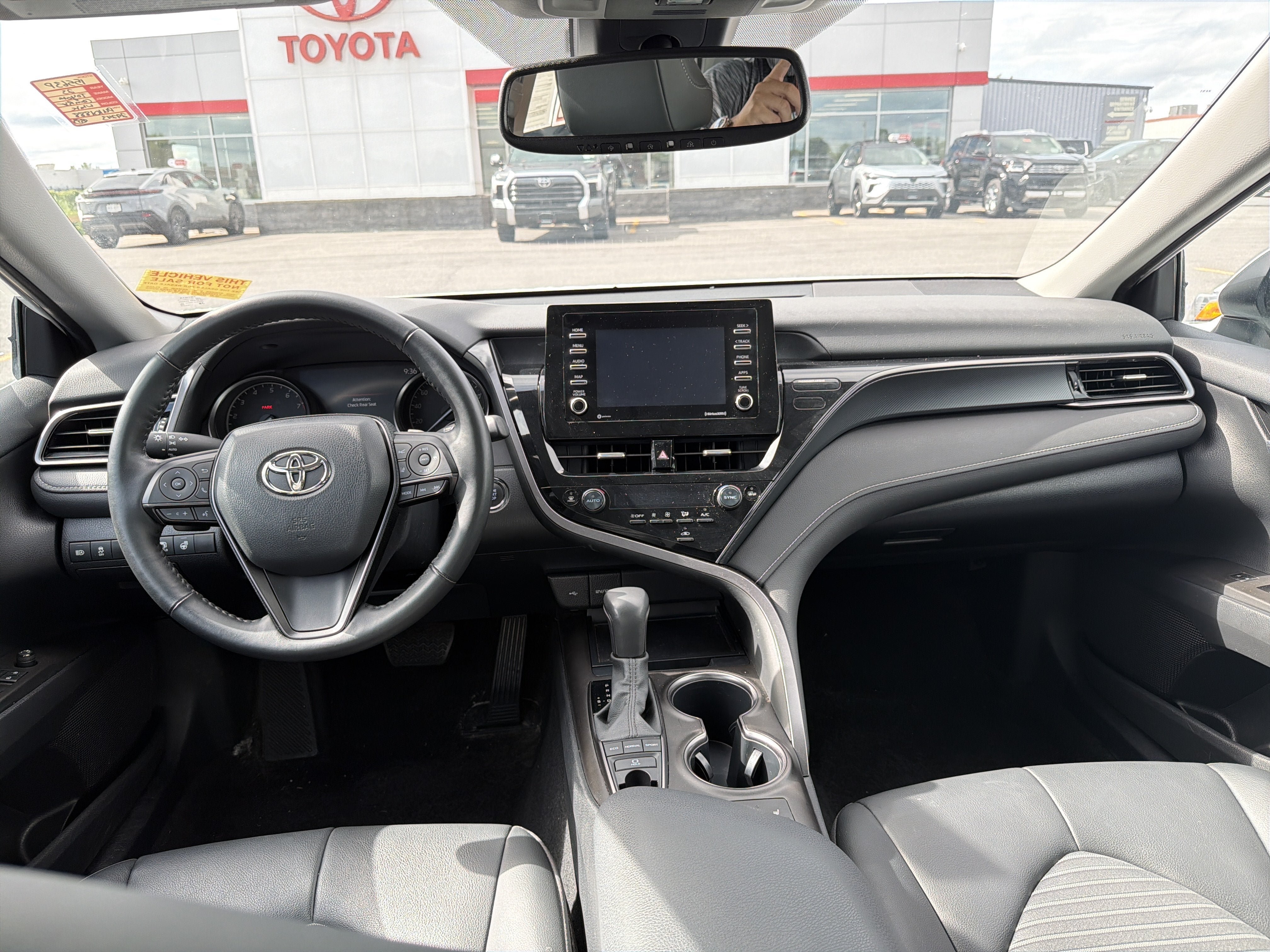 Used 2023 Toyota Camry SE w/ Cold Weather Package AWD/4WD image 11