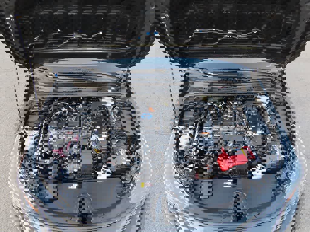 Used 2021 Toyota Corolla LE image 9