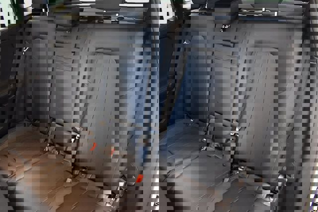 Used 2023 Mercedes-Benz GLA 250 4MATIC w/ Premium Package image 7