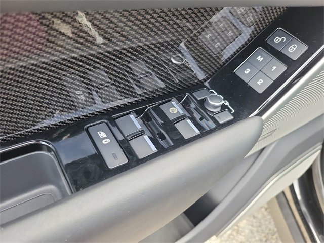 Used 2020 Land Rover Range Rover Velar SV Autobiography Dynamic image 16