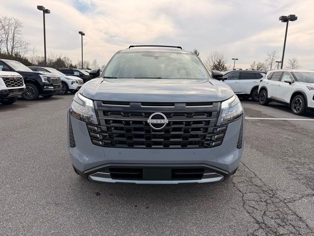 New 2026 Nissan Pathfinder Platinum w/ Cargo Package image 3