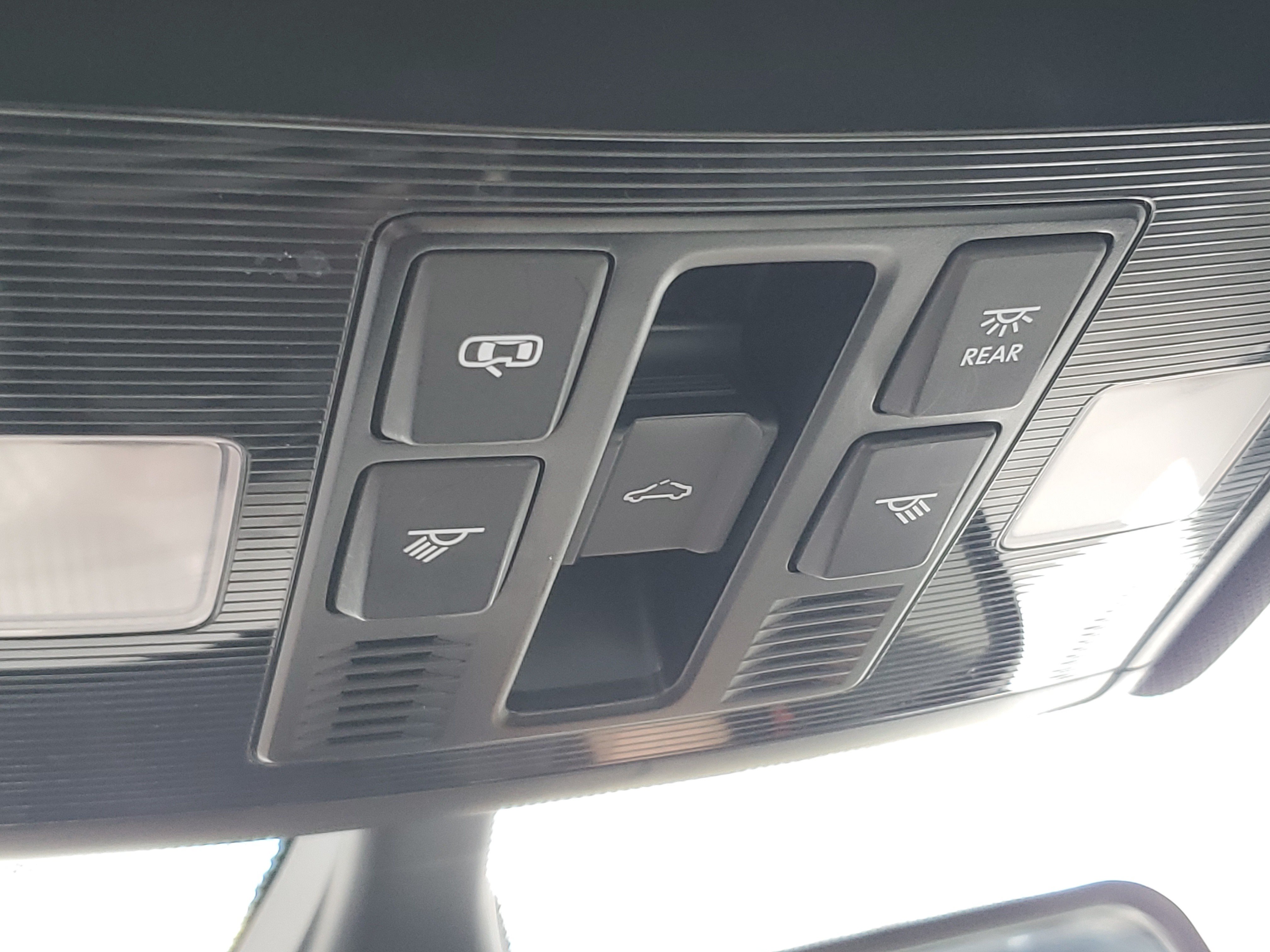 Used 2019 Volkswagen Jetta R-Line w/ R-Line Cold Weather Package FWD image 30