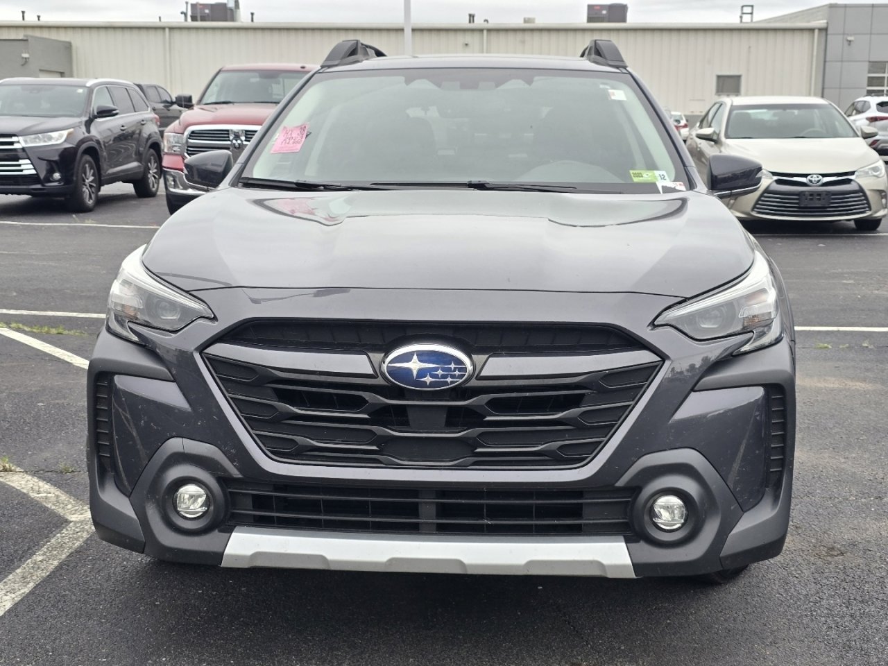 Used 2023 Subaru Outback Limited AWD/4WD image 2