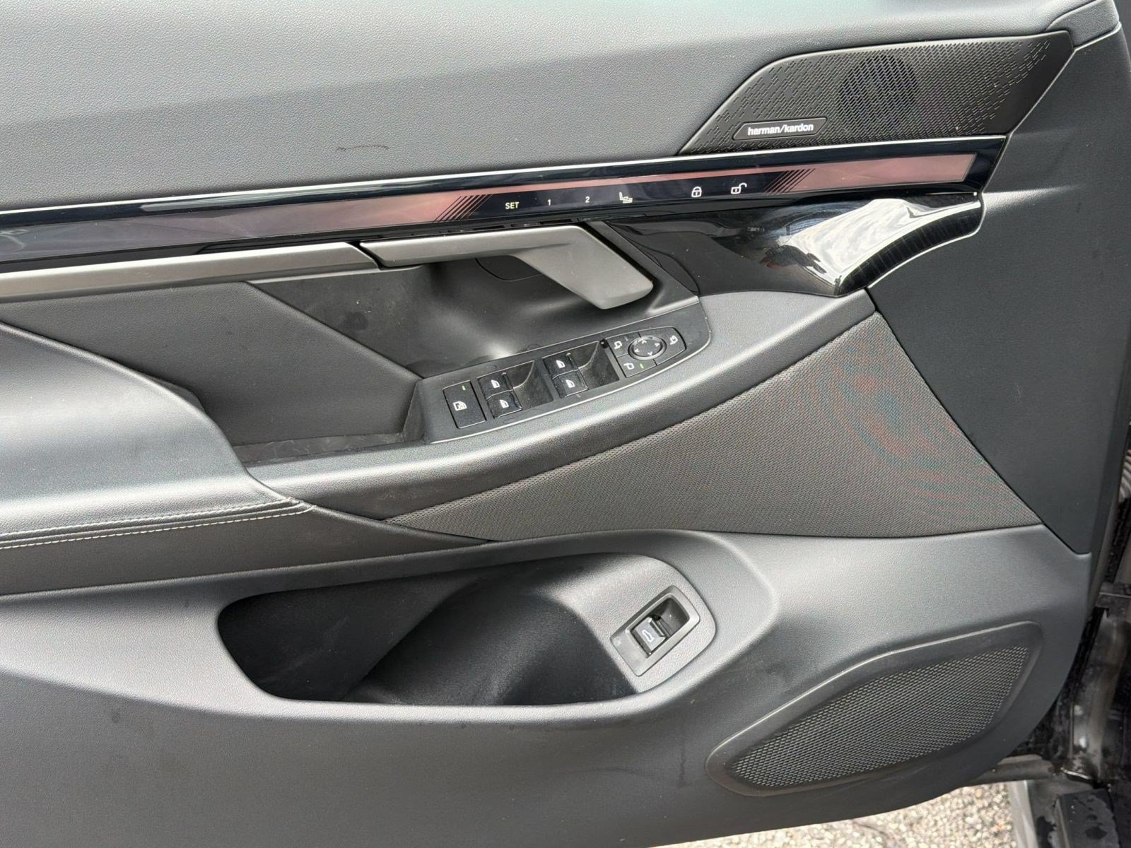 Certified 2024 BMW i5 eDrive40i w/ Premium Package RWD image 13