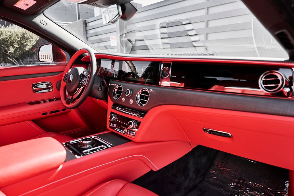 Used 2024 Rolls-Royce Ghost AWD/4WD image 42