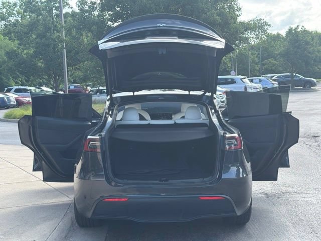 Used 2024 Tesla Model Y Performance AWD/4WD image 7