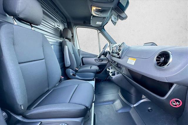 New 2026 Mercedes-Benz Sprinter 2500 image 23