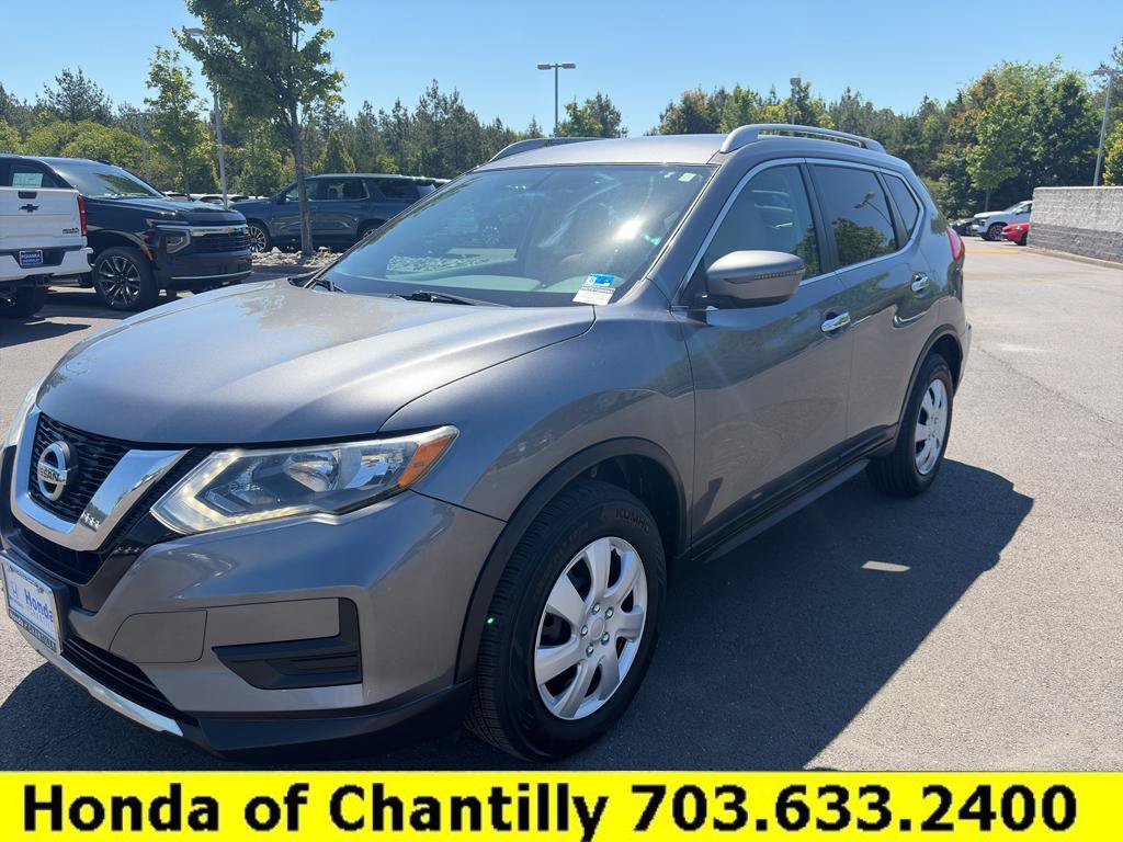 Used 2017 Nissan Rogue S w/ S Appearance Package AWD/4WD image 3