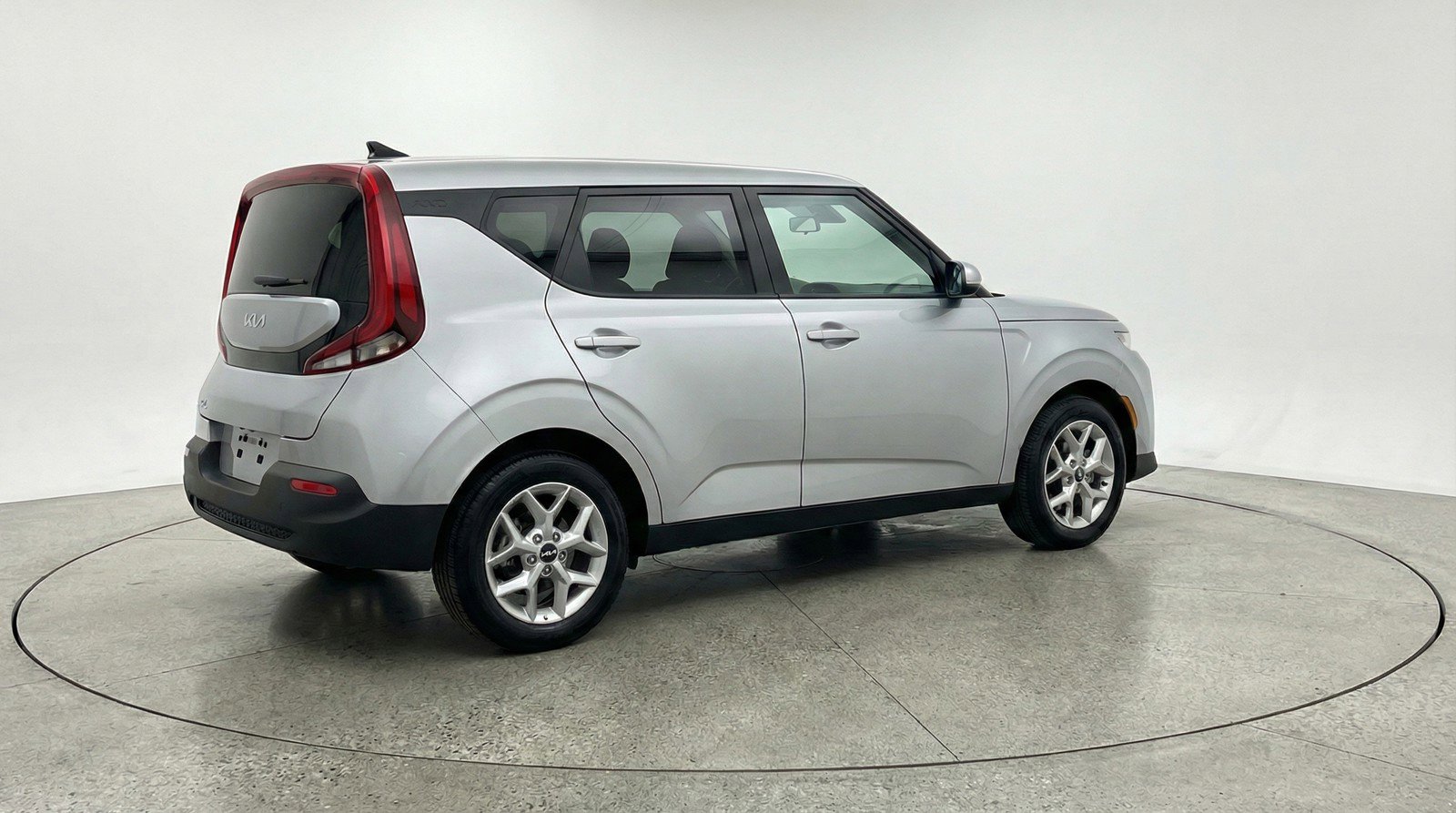 Used 2025 Kia Soul LX w/ LX Technology Package image 9