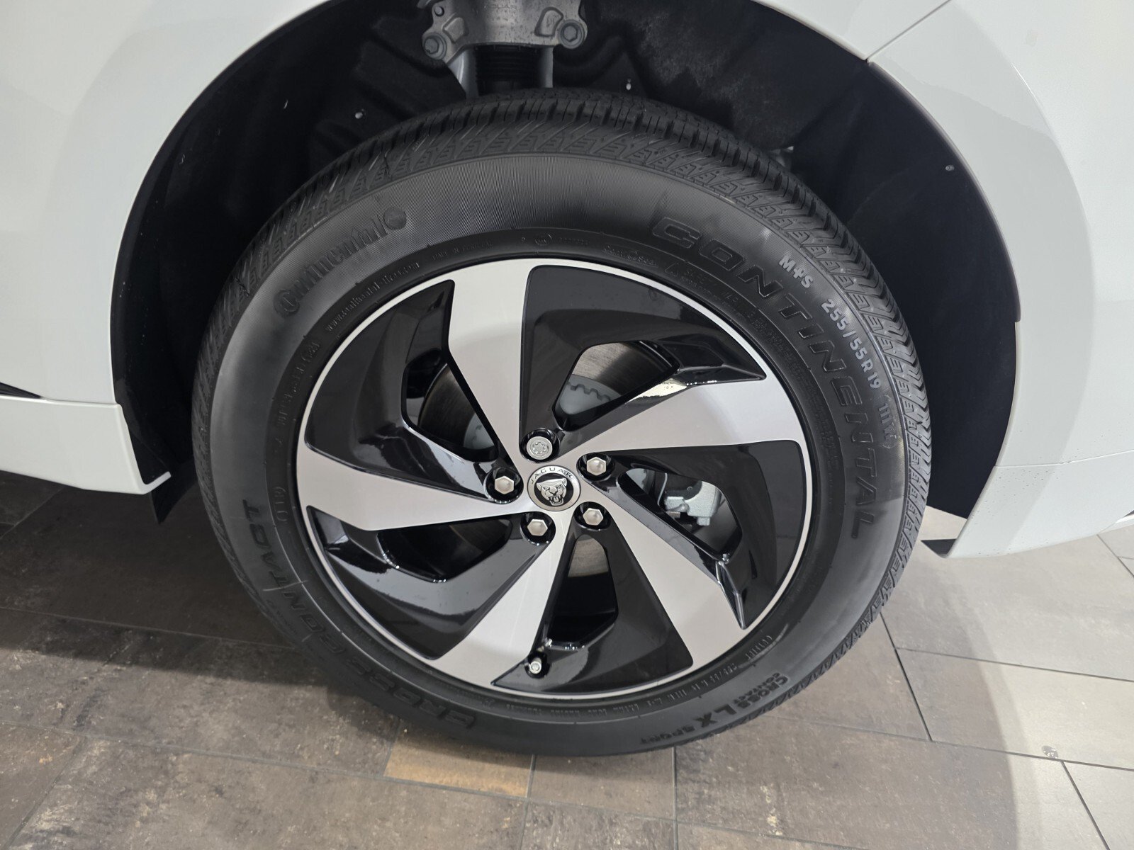 New 2026 Jaguar F-PACE R-Dynamic S AWD/4WD image 13