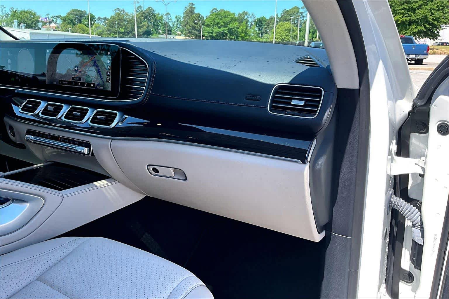 Used 2021 Mercedes-Benz GLS 450 4MATIC image 19