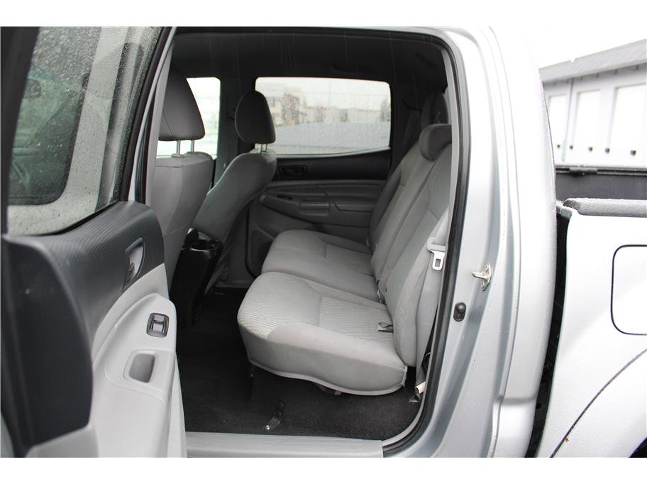 Used 2014 Toyota Tacoma 4x4 Double Cab image 12