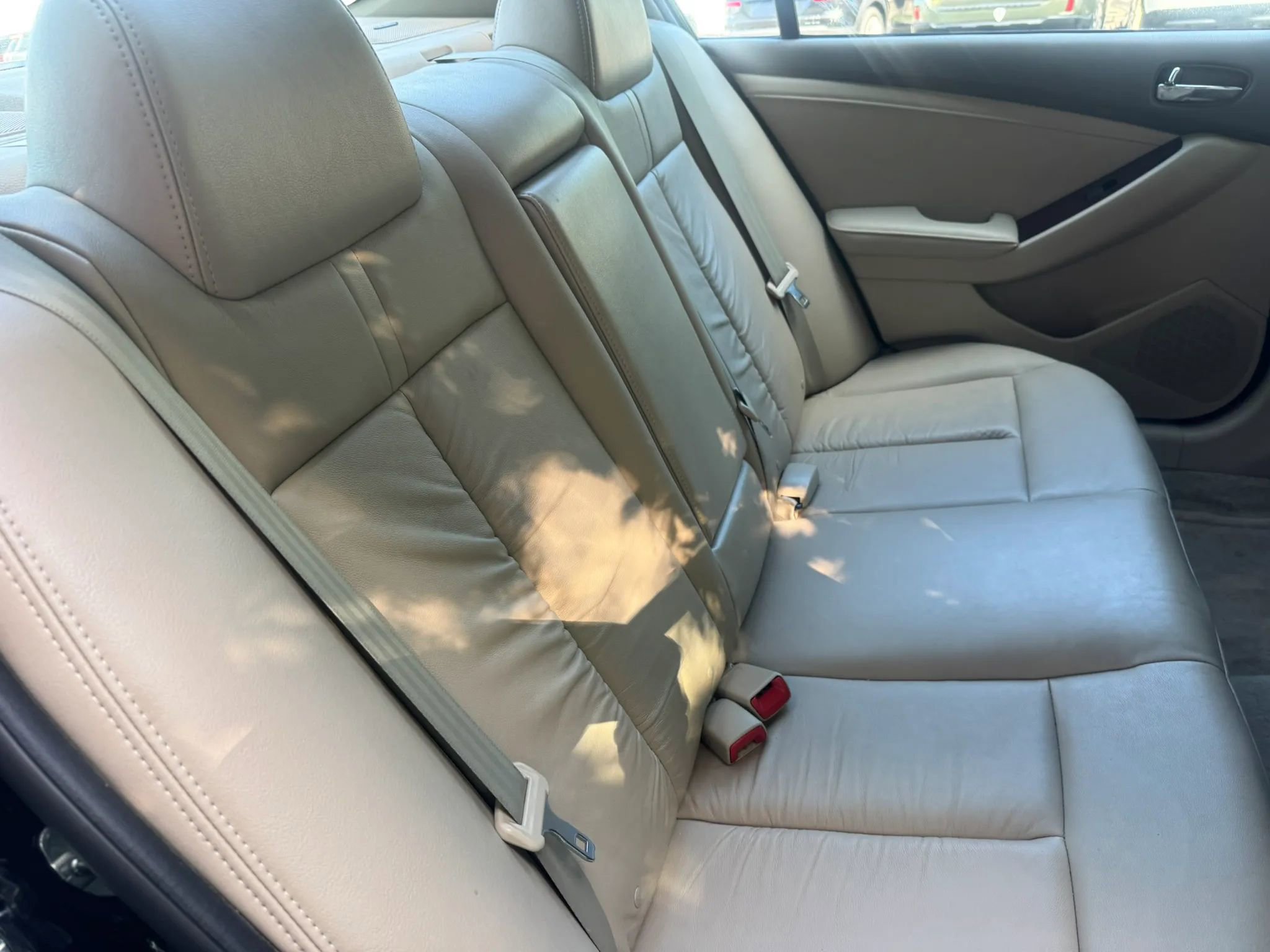 Used 2012 Nissan Altima 3.5 SR w/ Sport Pkg FWD image 22