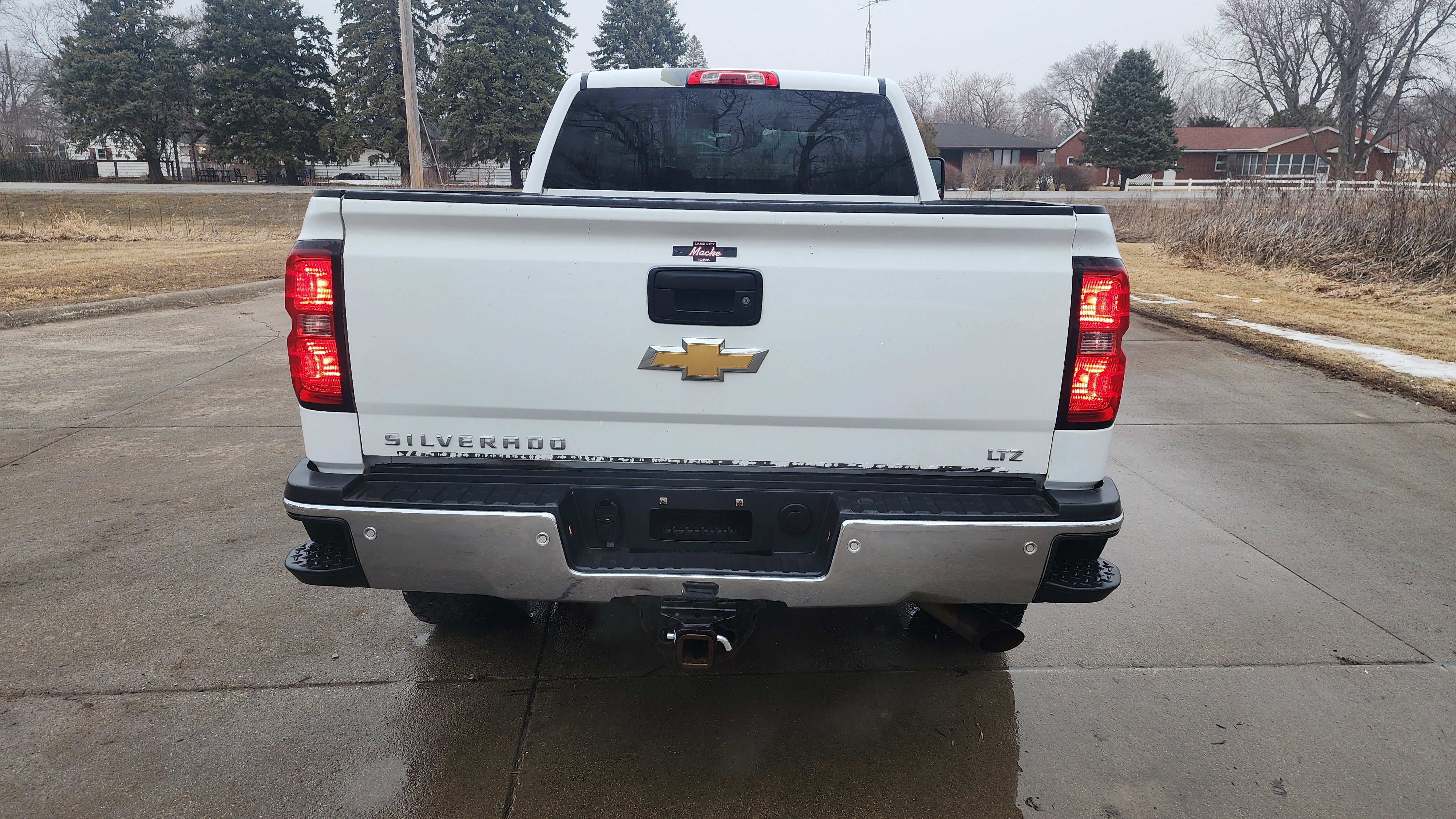 Used 2015 Chevrolet Silverado 2500 LTZ w/ LTZ Plus Package image 5