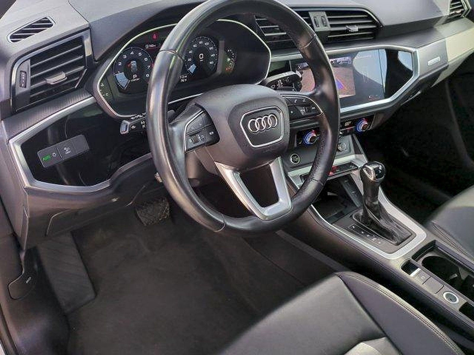 Used 2024 Audi Q3 2.0T Premium AWD/4WD image 10