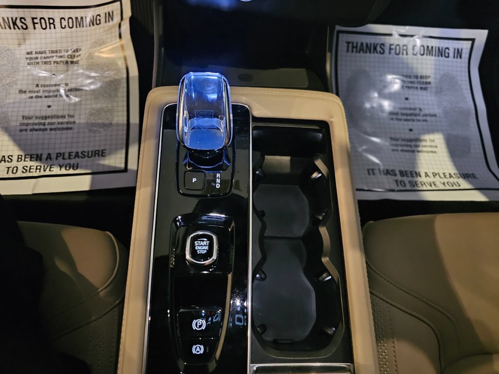 Certified 2026 Volvo XC90 B6 Plus w/ Protection Package Premier AWD/4WD image 26