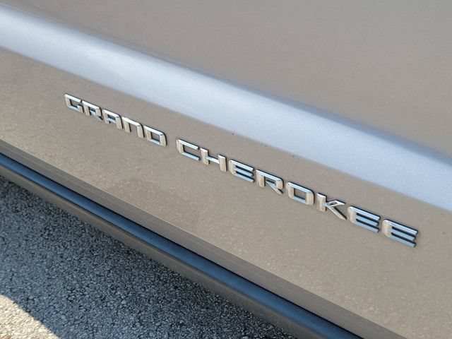 Used 2016 Jeep Grand Cherokee Laredo w/ Quick Order Package 23E RWD image 7
