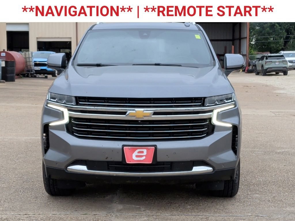 Used 2022 Chevrolet Tahoe LT w/ Luxury Package AWD/4WD image 2