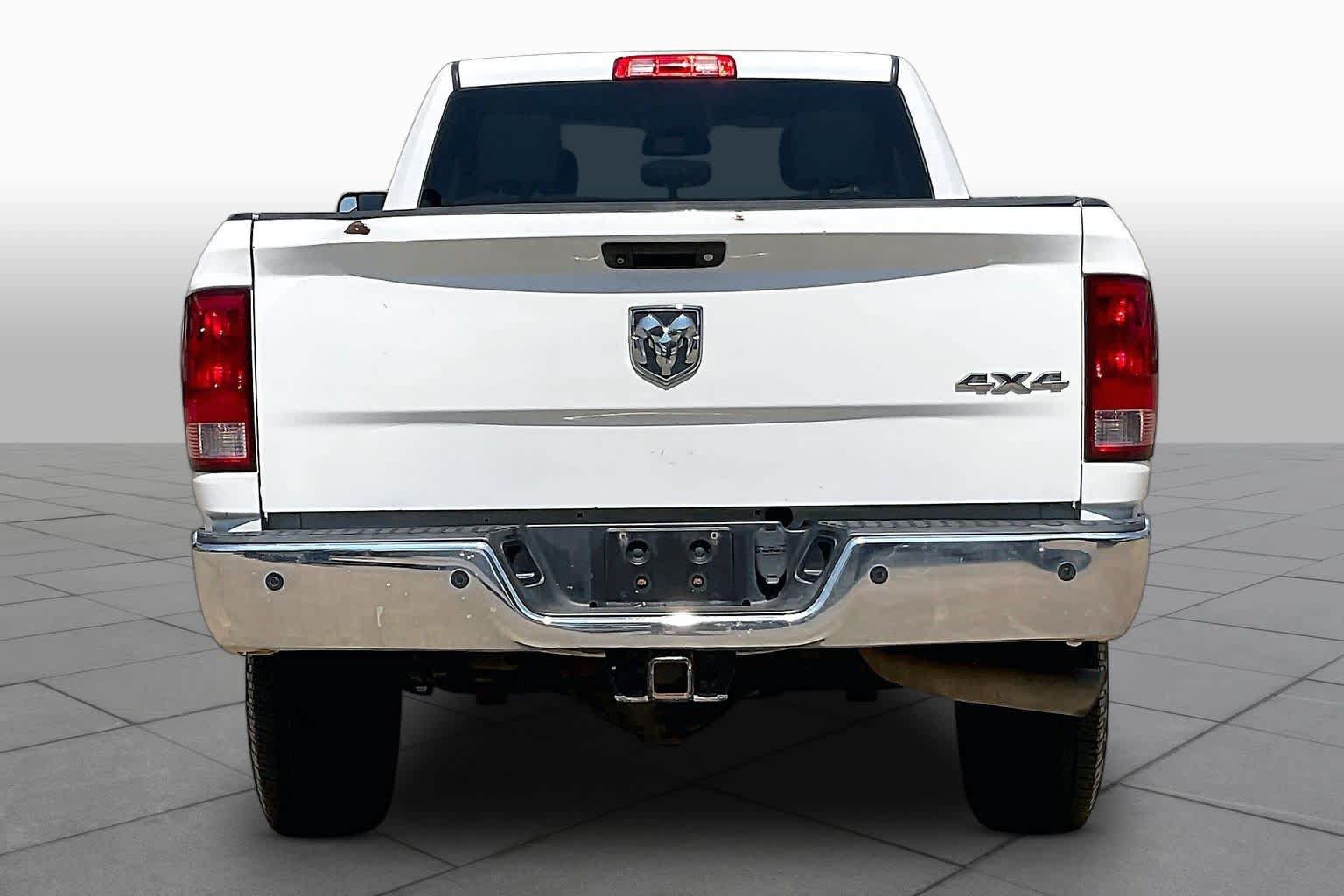 Used 2014 RAM 2500 Tradesman w/ Chrome Appearance Group AWD/4WD image 4