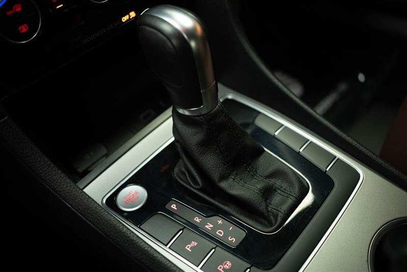 Used 2020 Volkswagen Passat 2.0T SEL image 22