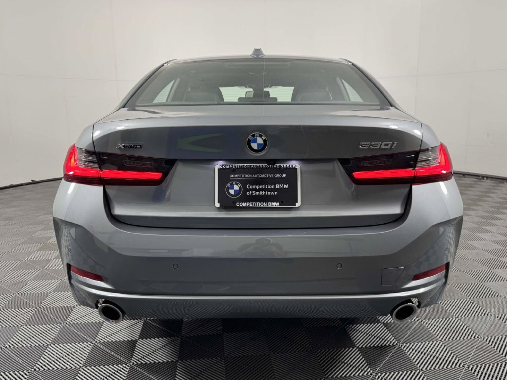 Used 2026 BMW 330i xDrive Sedan AWD/4WD image 9