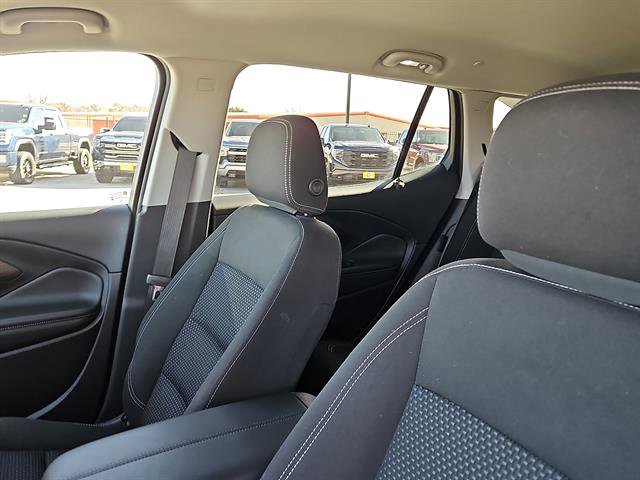 Used 2023 GMC Terrain SLE image 11
