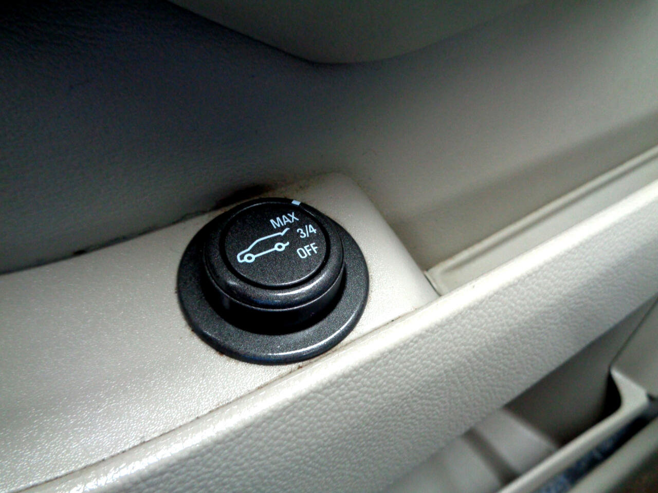 Used 2011 Cadillac SRX Luxury image 20