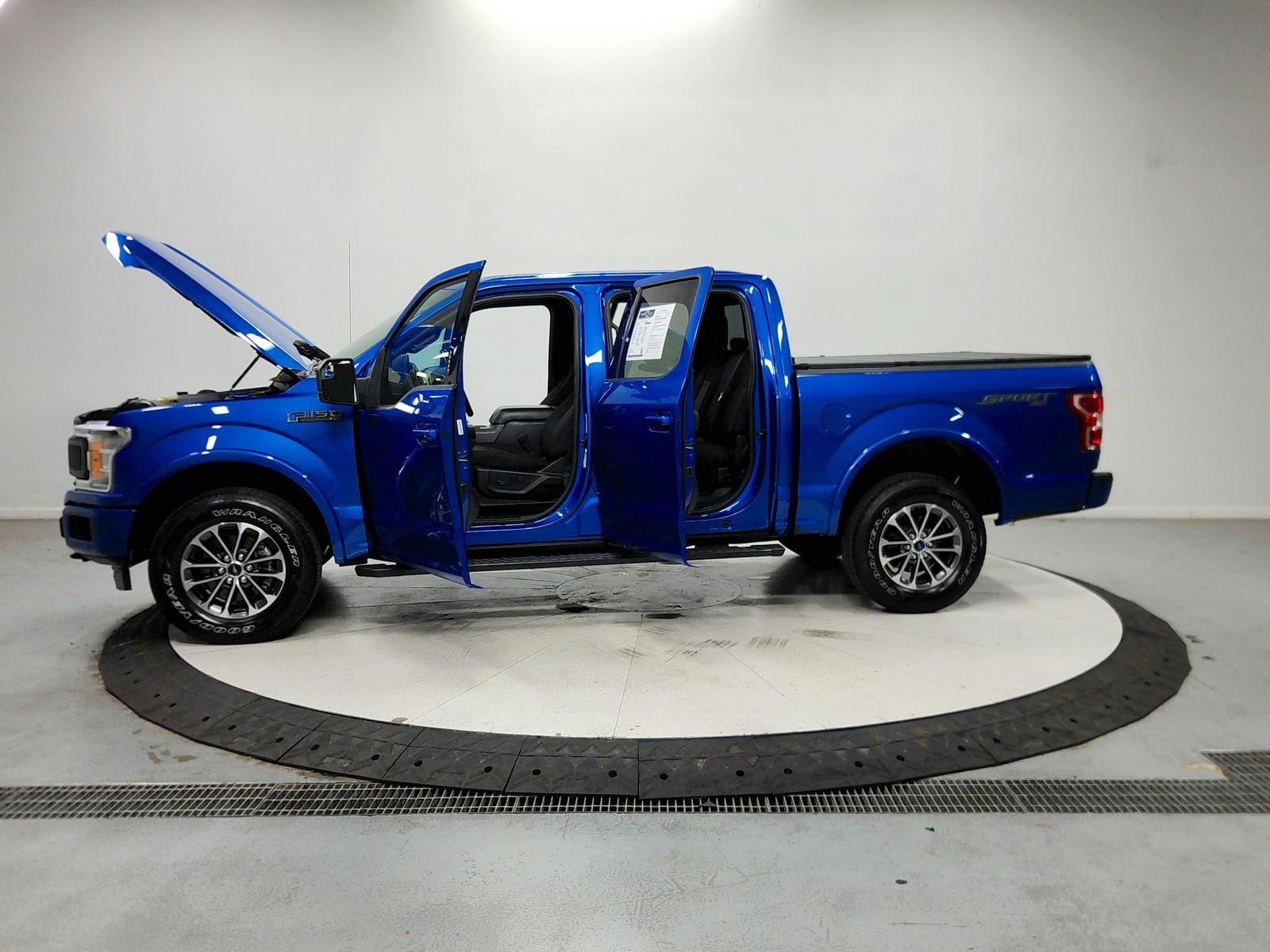 Used 2019 Ford F150 XLT w/ Equipment Group 302A Luxury AWD/4WD image 13