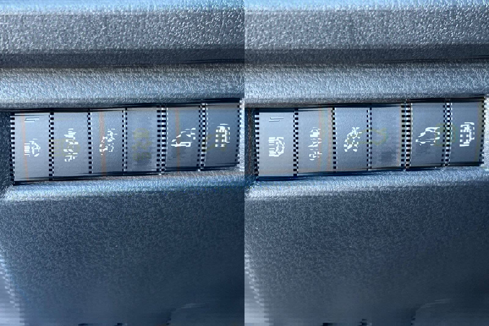 New 2026 Toyota Camry SE image 28