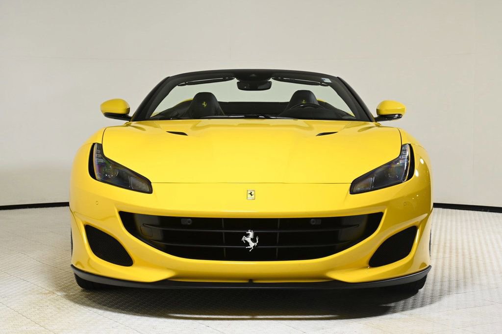 Certified 2020 Ferrari Portofino image 11
