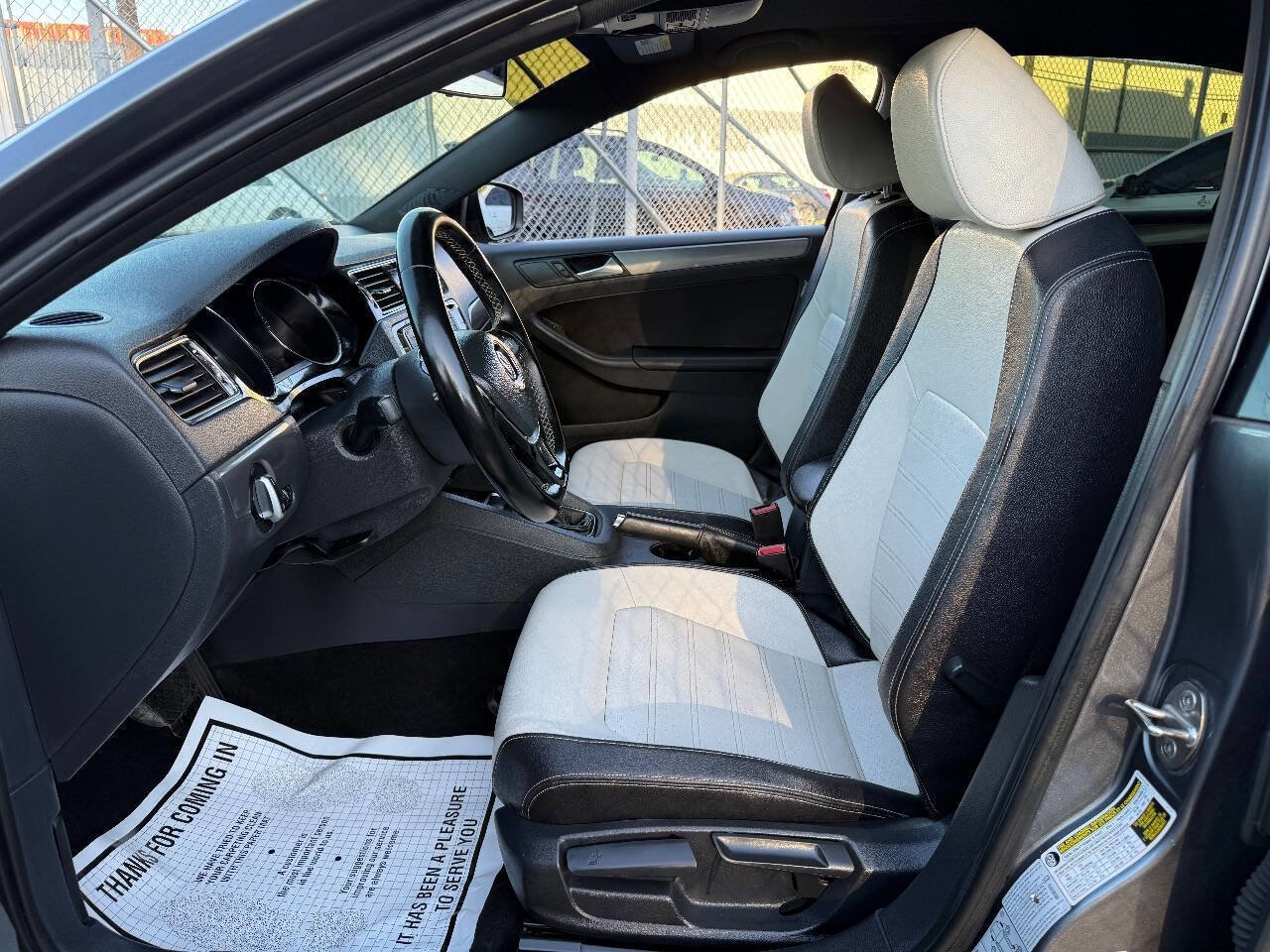 Used 2016 Volkswagen Jetta Sport w/ Lighting Package image 11