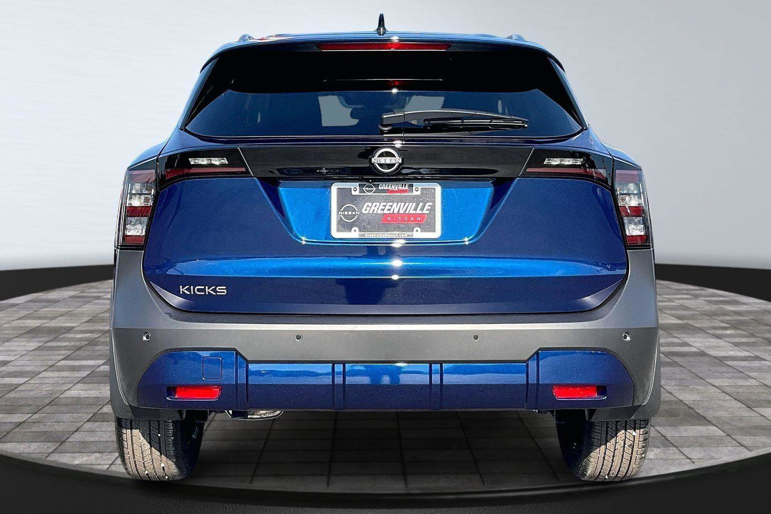 New 2026 Nissan Kicks SV w/ SV Premium Package FWD image 5