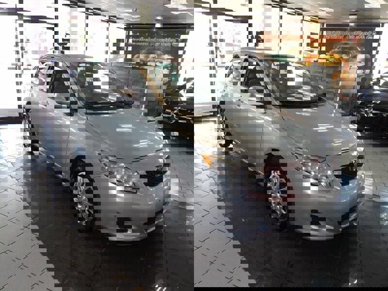 Used 2010 Toyota Corolla image 4