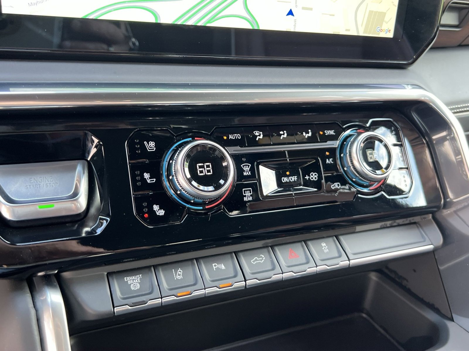 Used 2024 GMC Sierra 3500 Denali Ultimate AWD/4WD image 22