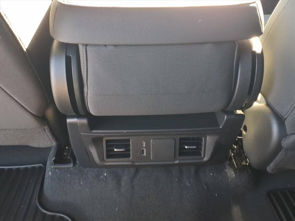 New 2026 Chevrolet Silverado 2500 Custom w/ Custom Value Package AWD/4WD image 18