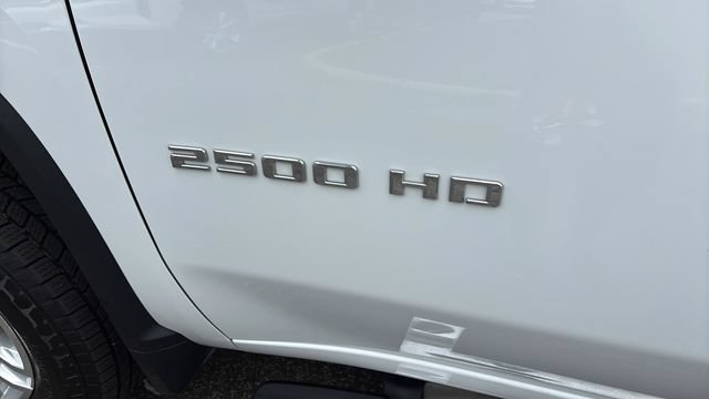 Used 2025 Chevrolet Silverado 2500 LT w/ Convenience Package AWD/4WD image 38