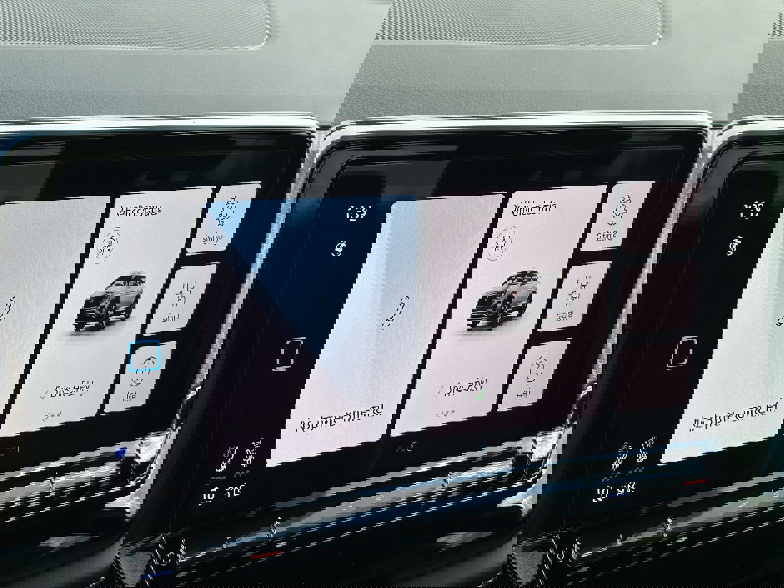 Used 2025 Volkswagen Atlas Cross Sport SEL R-Line image 23