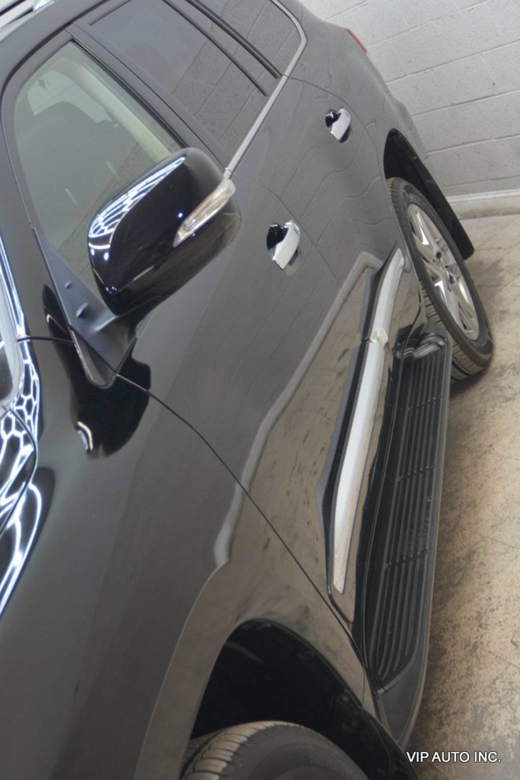 Used 2015 Lexus LX 570 4WD image 29