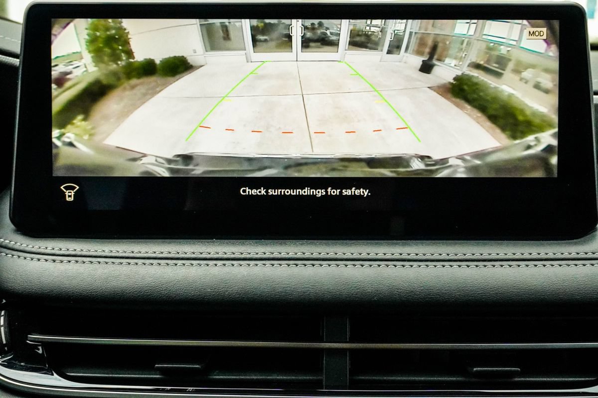 Used 2023 INFINITI QX60 Luxe FWD image 30