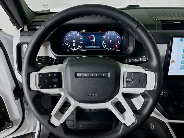 Used 2025 Land Rover Defender 130 S image 12