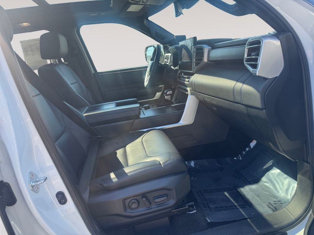 Used 2023 Toyota Sequoia Platinum image 15