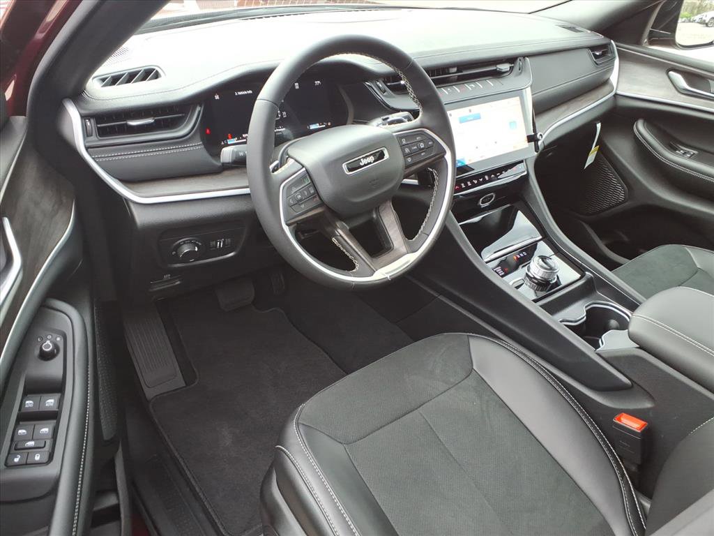 New 2026 Jeep Grand Cherokee L 4WD image 15