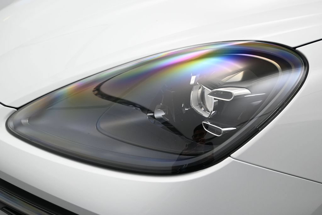 Certified 2020 Porsche Cayenne AWD/4WD image 35