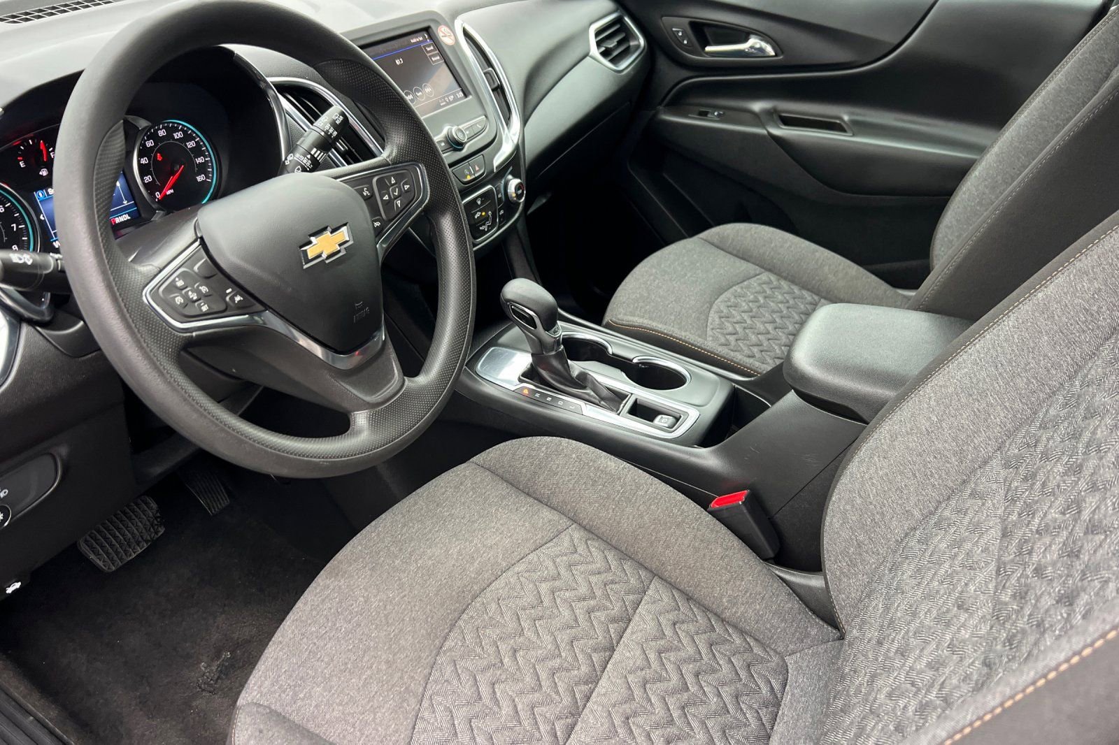 Used 2023 Chevrolet Equinox LT image 11