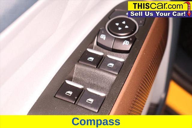 Used 2023 Ford Maverick Lariat w/ Lariat Luxury Package image 30