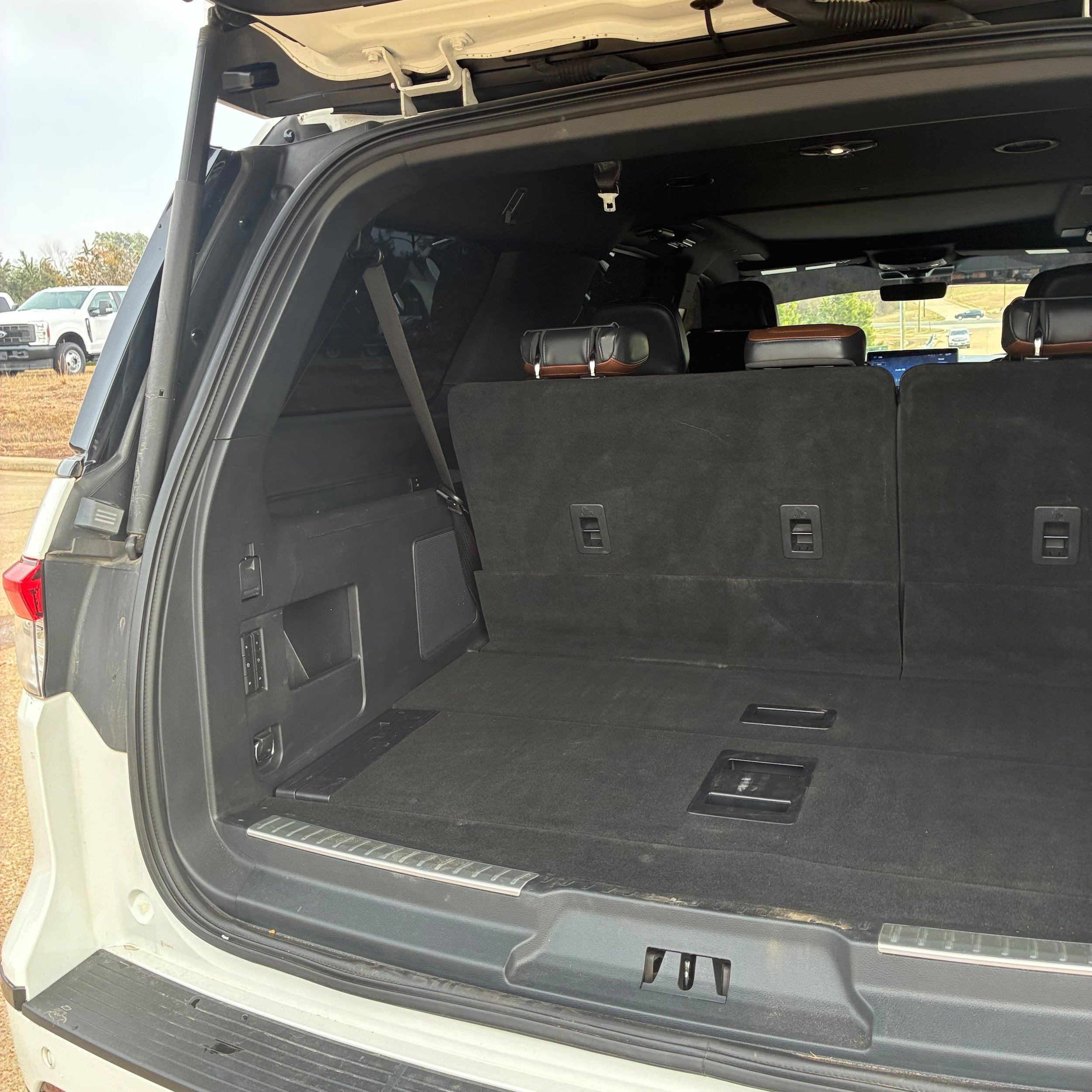 Used 2023 Lincoln Navigator L Reserve image 7